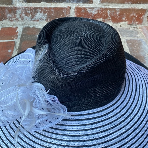 🌹NEW 🐎 Kentucky Derby Two-Tone Wide Brim Elegant Hat - Picture 5 of 16